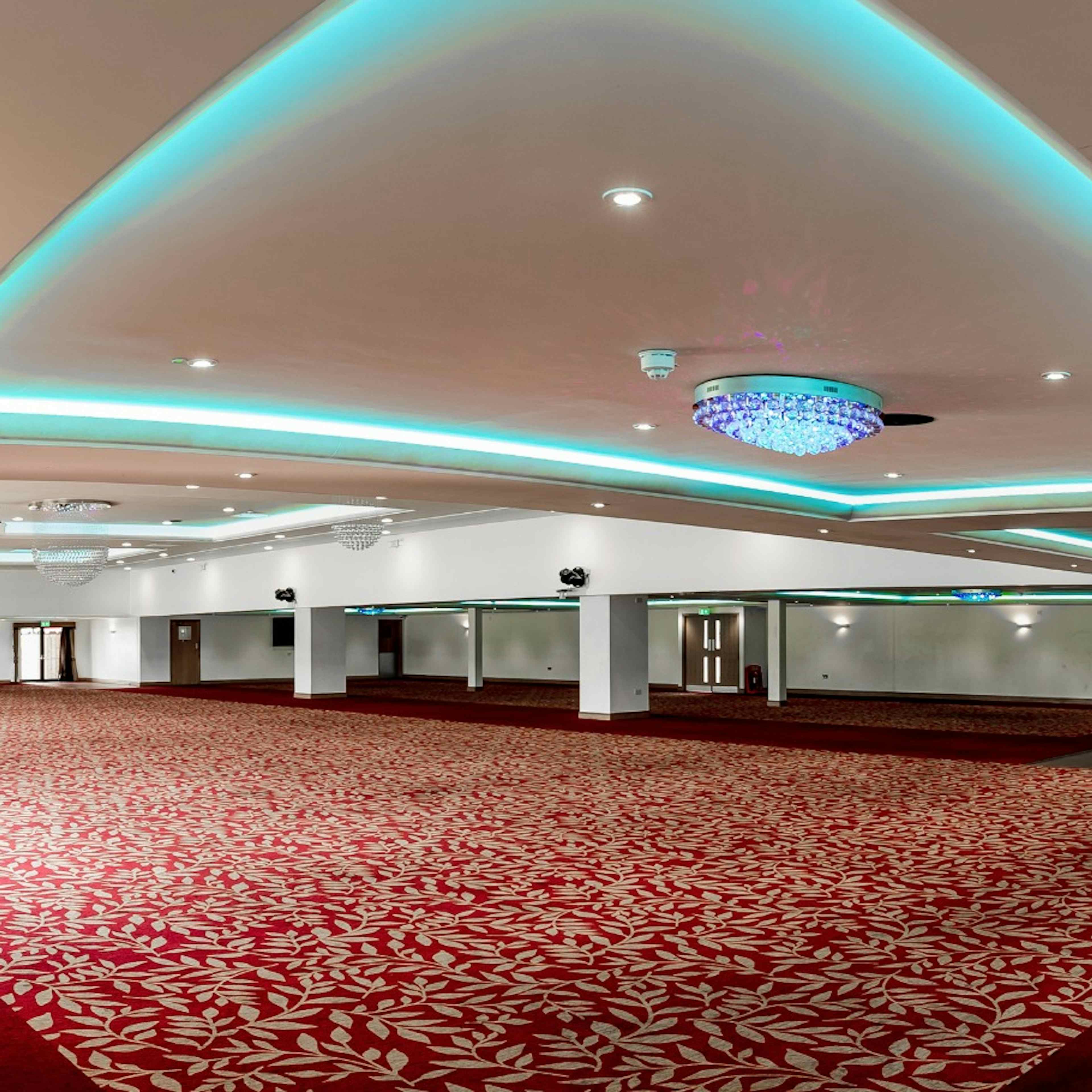 The Willow's - The Ballroom image 3