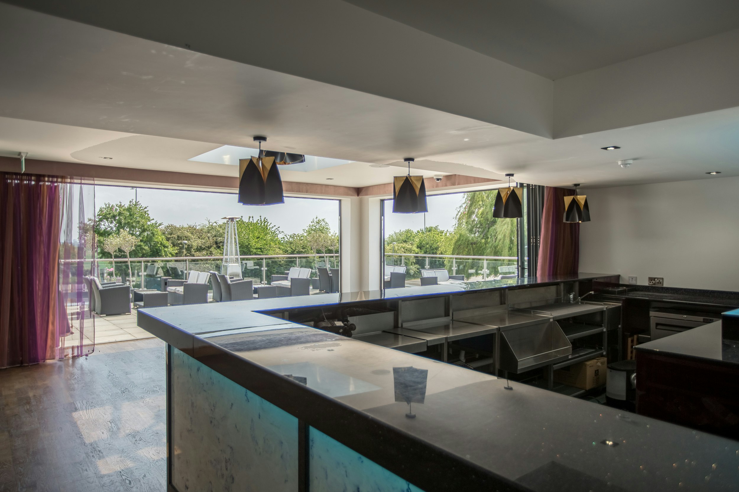 The Willow's - The Premier Suite image 7