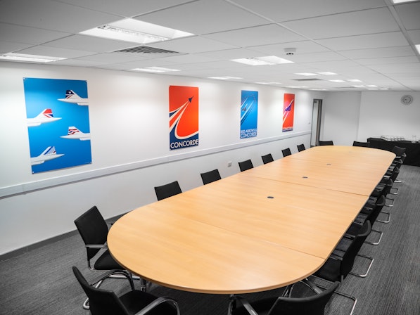Concorde Conference Centre - Alpha Charlie Suite image 3