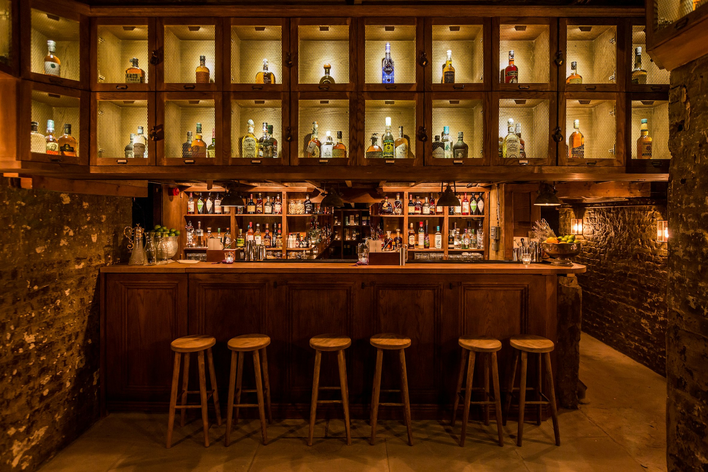 TT Liquor - Cellar Bar image 2