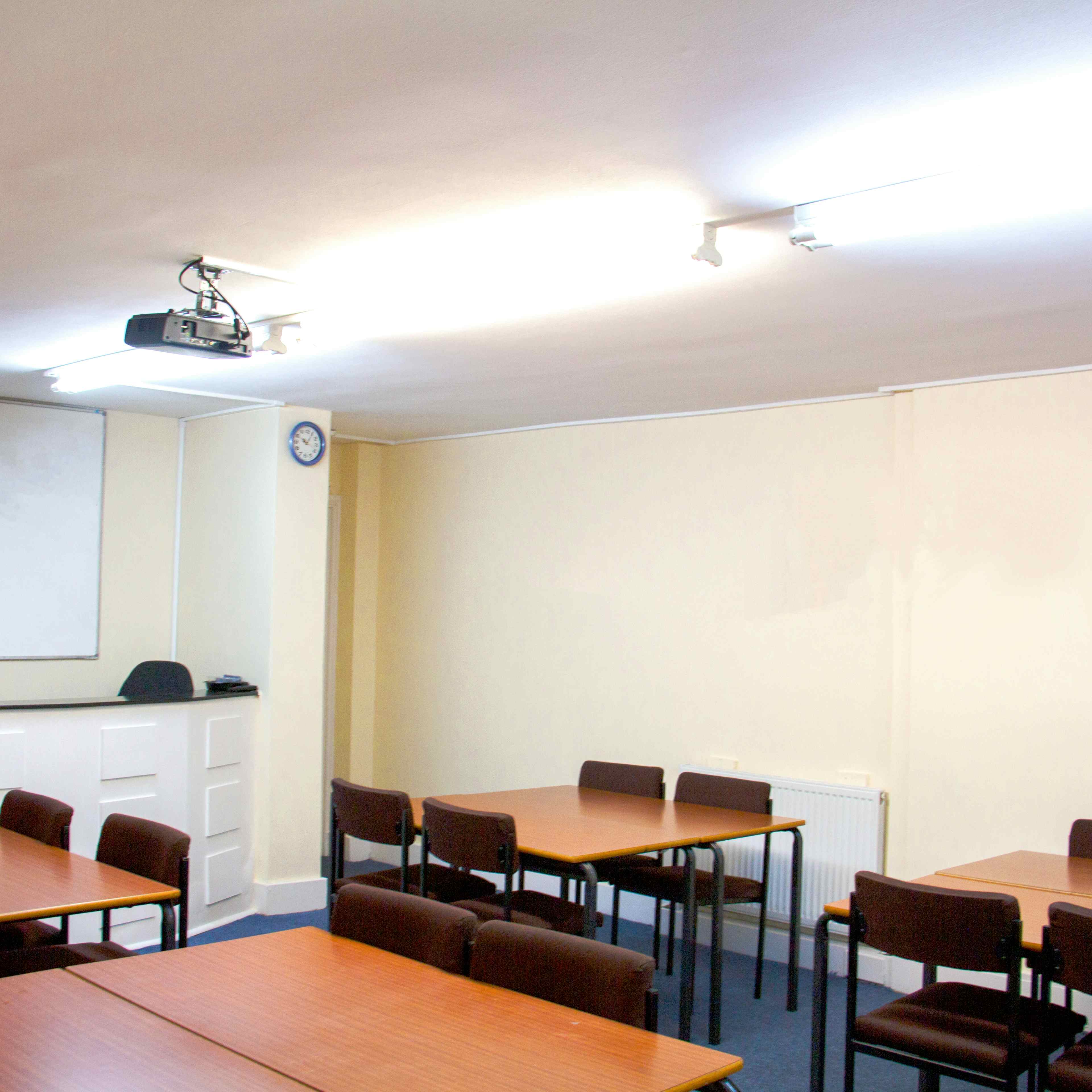My Meeting Space - North London College - Meeting Room/Classroom 106 image 3