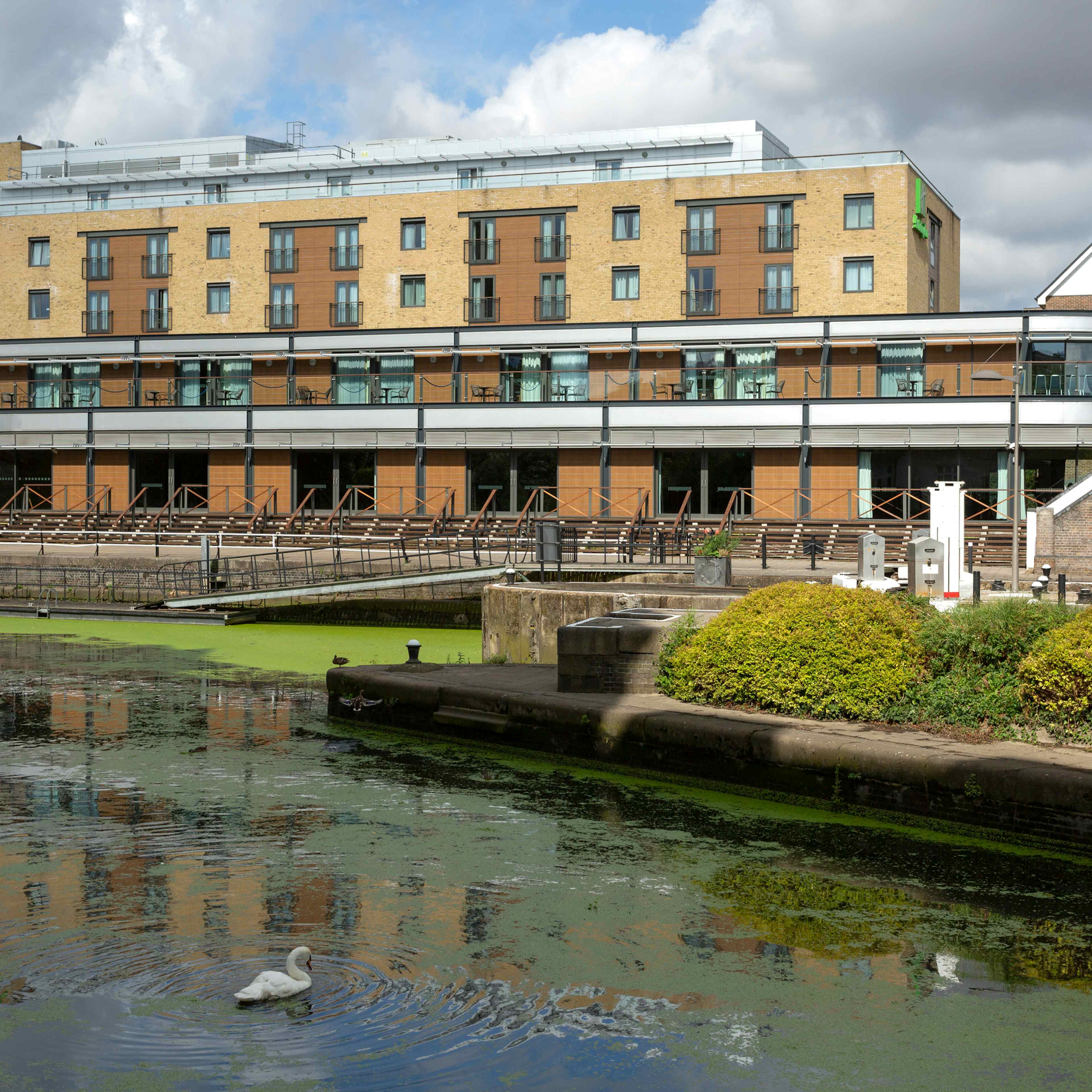 The Waterfront at Brentford Lock - The Waterfront image 3