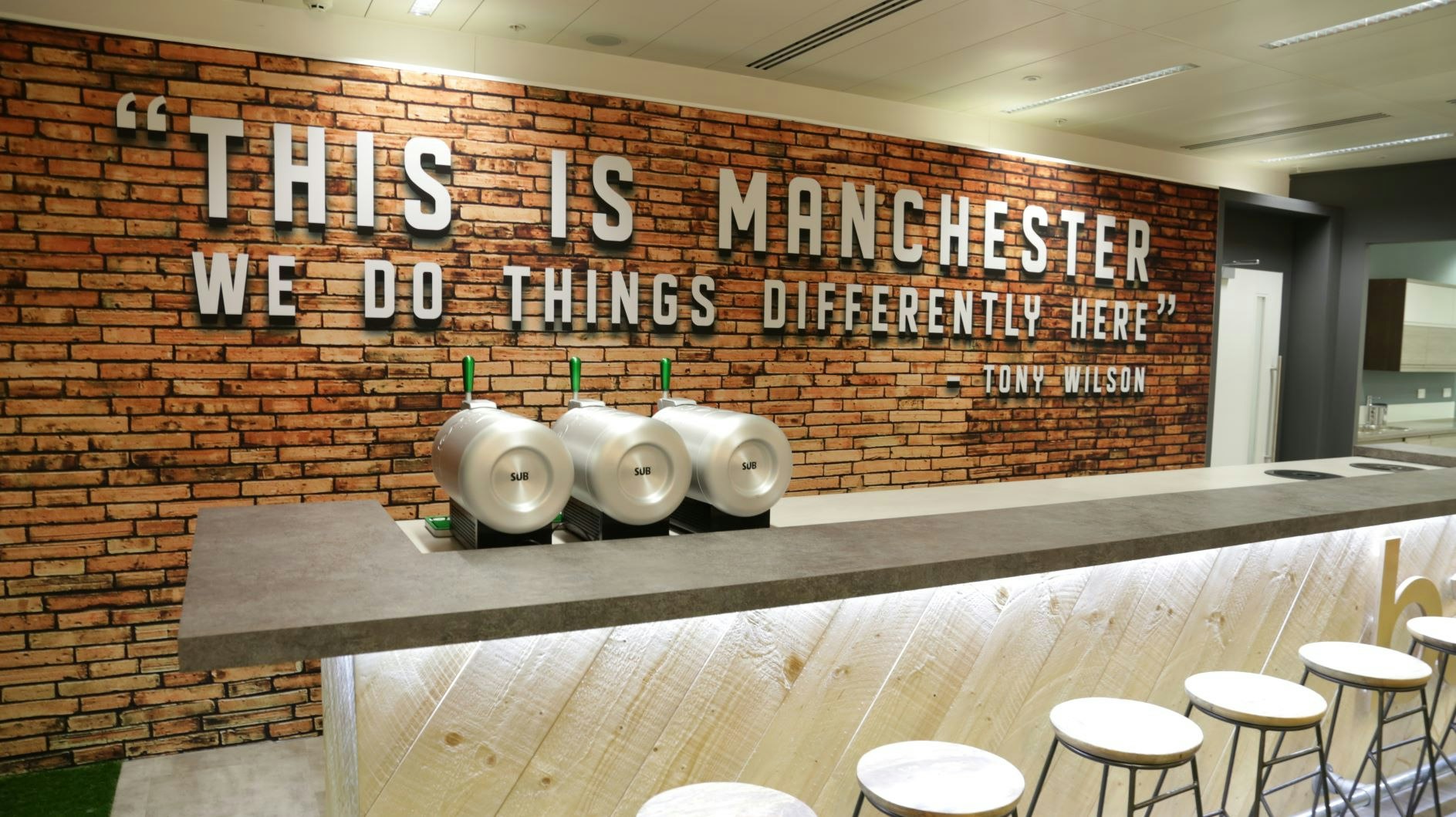 Manchester International Conference Centre - The Lawn Club image 2