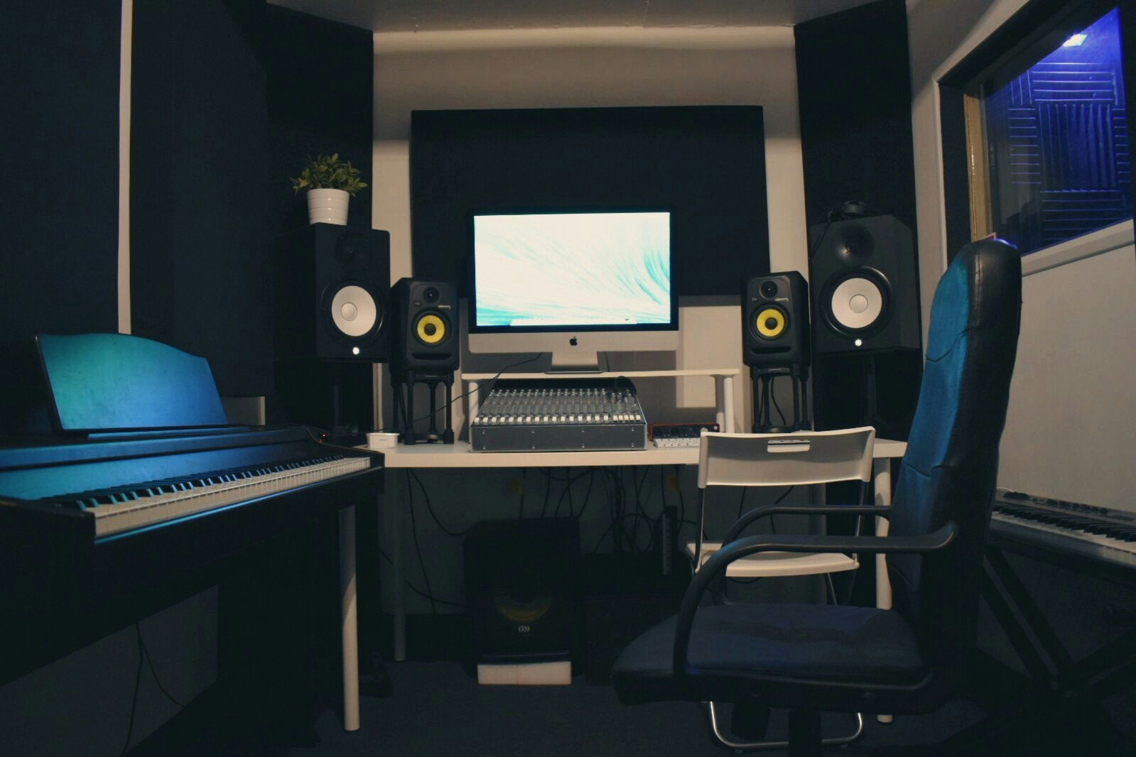 Recording Booth Venues in London - Offline London Studios