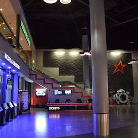 Cineworld Wembley - Reception Spaces image 8