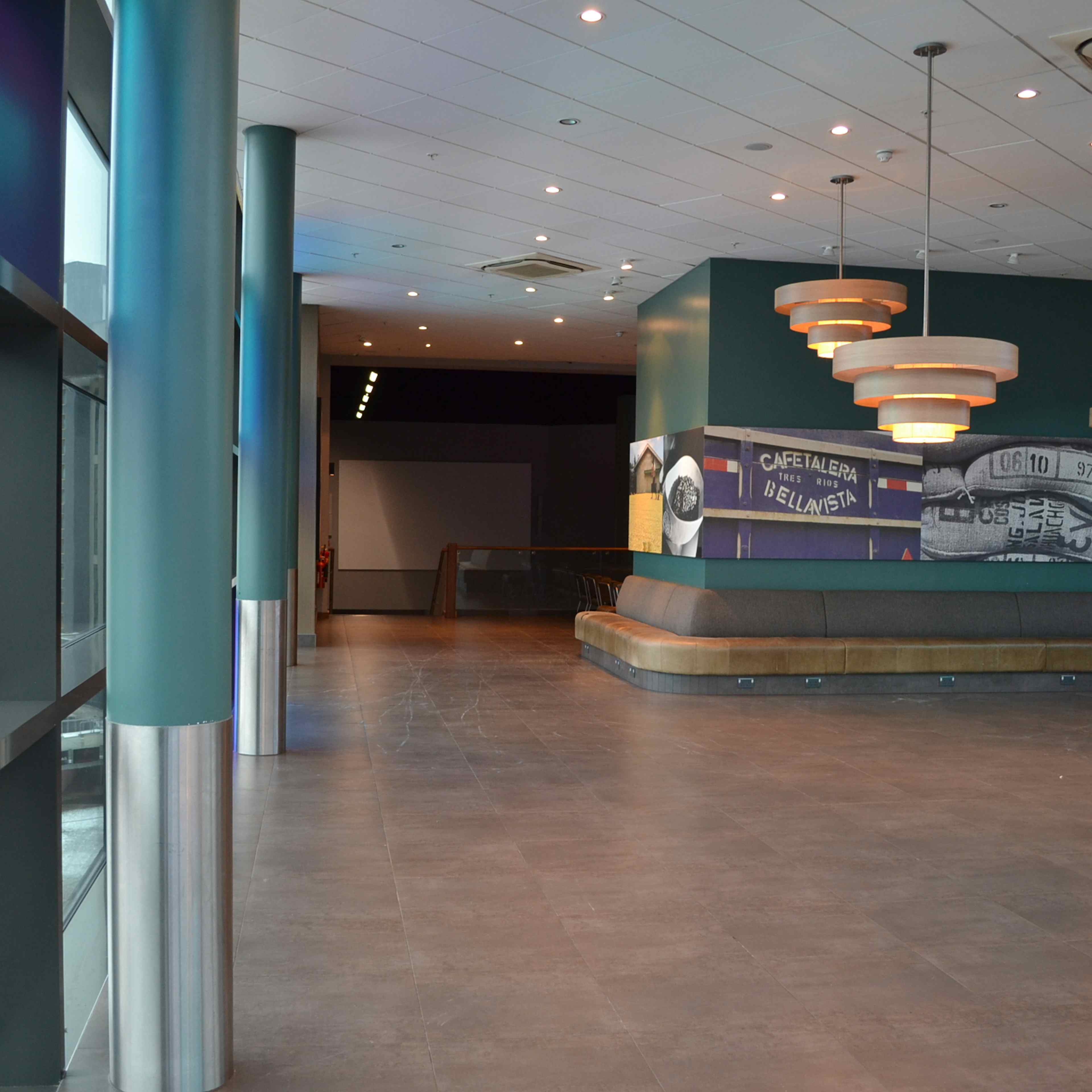 Cineworld Wembley - Reception Spaces image 2