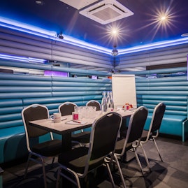 Lucky Voice Holborn - Private Karaoke Rooms image 4