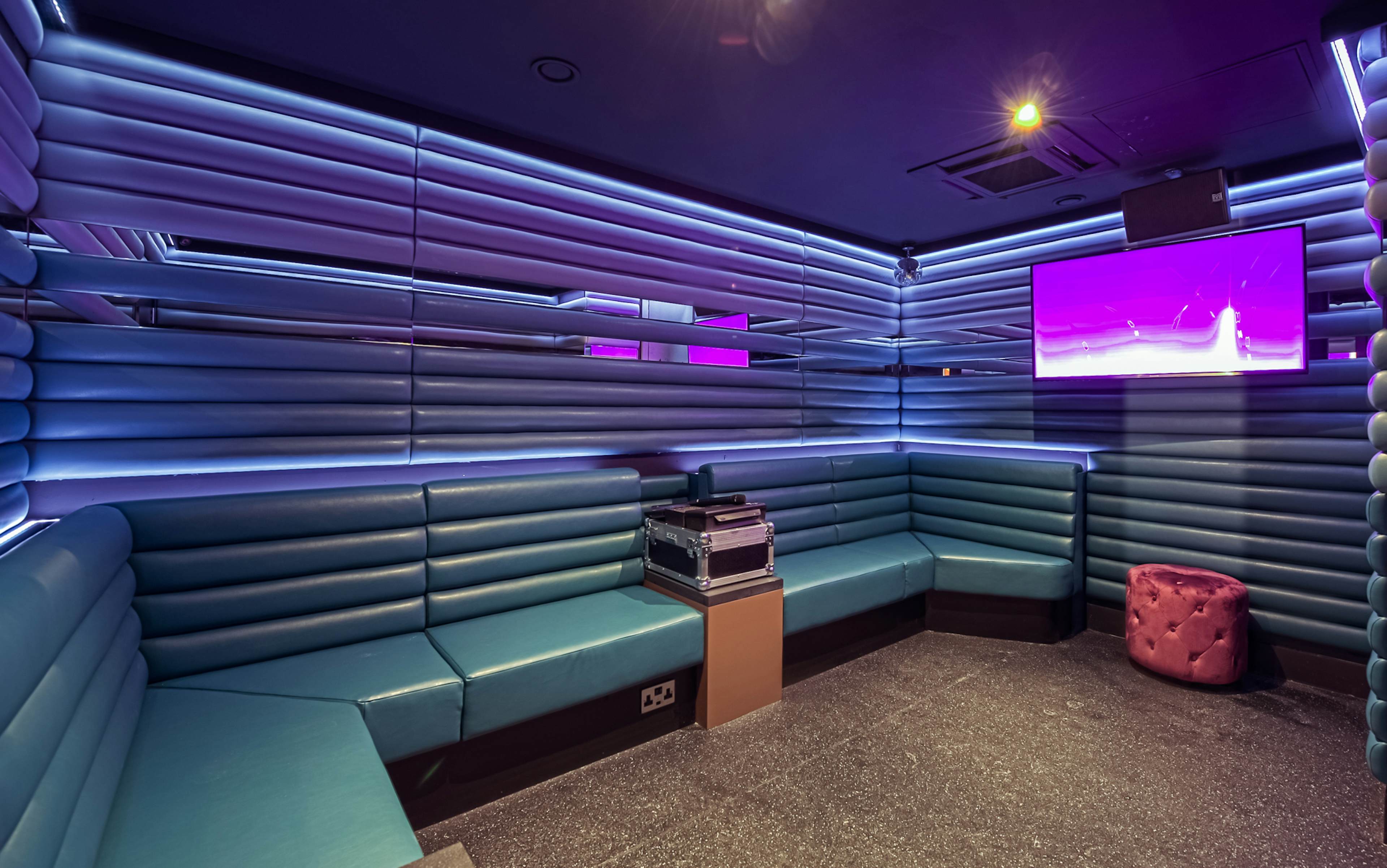 Lucky Voice Holborn - Private Karaoke Rooms image 1