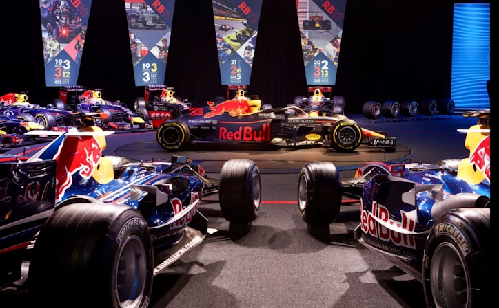 Red Bull Racing Formula One Team - MK-7 image 3