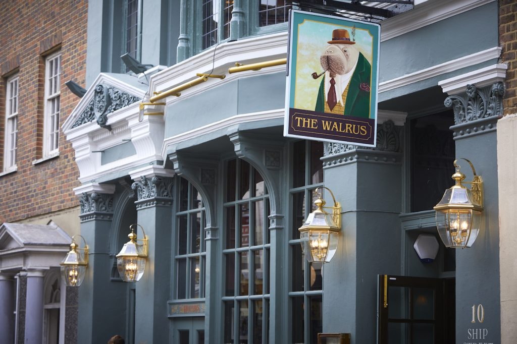 The Walrus - Front Restaurant image 3