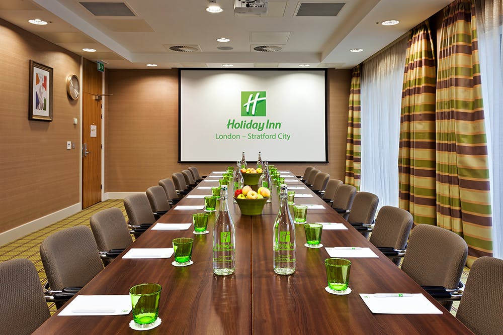 Holiday Inn London Stratford City - image 1