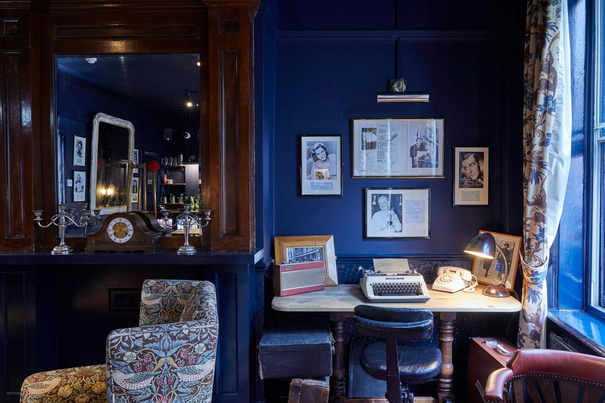 Bow Street Tavern - The Inspector's Office  image 2