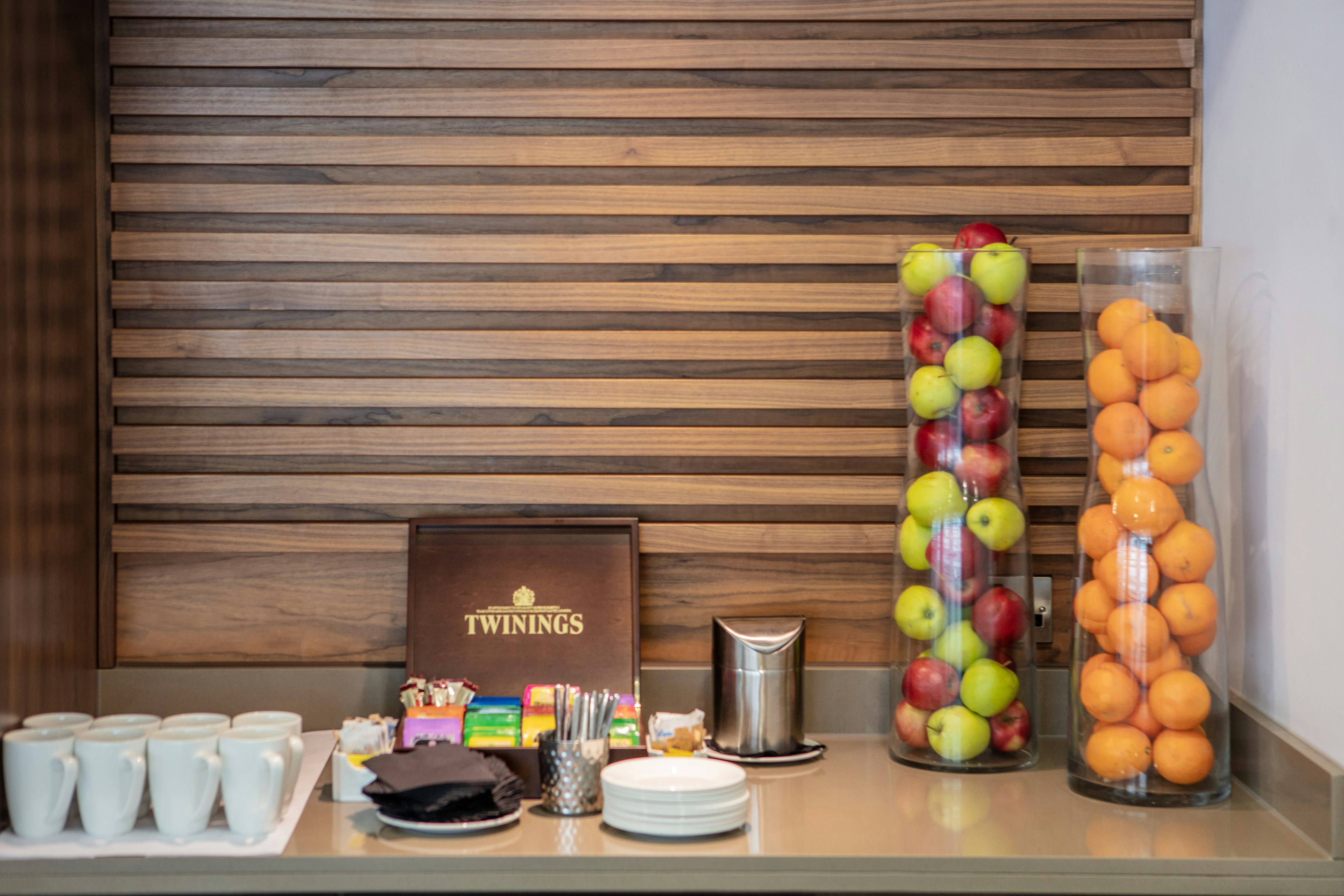 DoubleTree by Hilton London Angel Kings Cross - Claremont Suite  image 7
