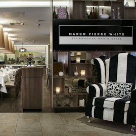 DoubleTree by Hilton London Angel Kings Cross - Marco Pierre White Steakhouse  image 4