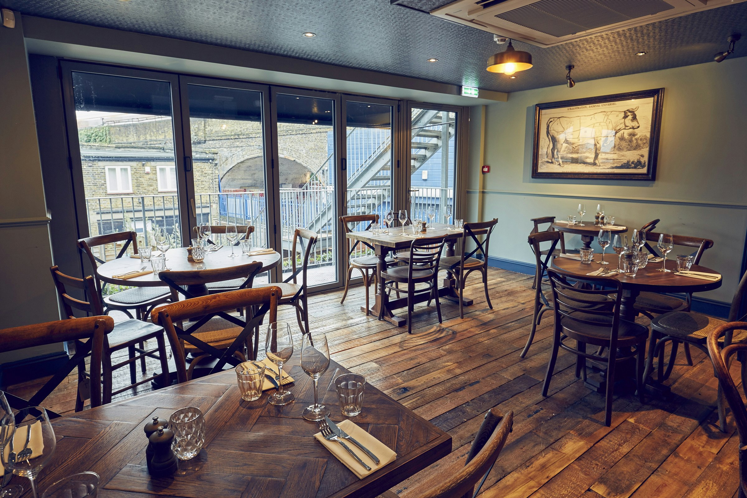 East Putney Tavern - The Restaurant image 1