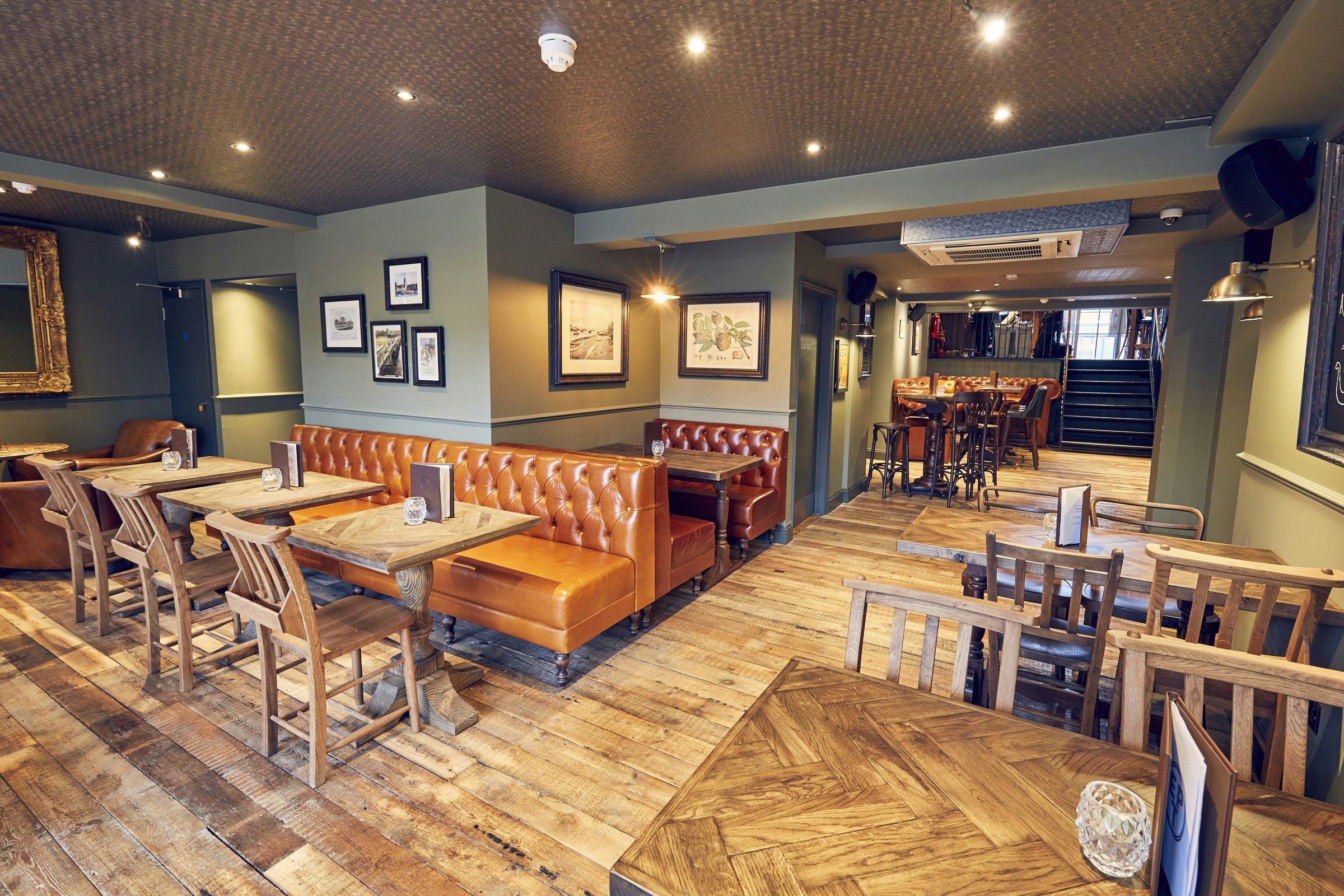 East Putney Tavern - Downstairs Area image 3