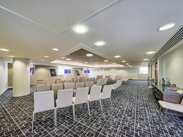 Park Regis Birmingham - Level 15 Meeting Rooms image 3