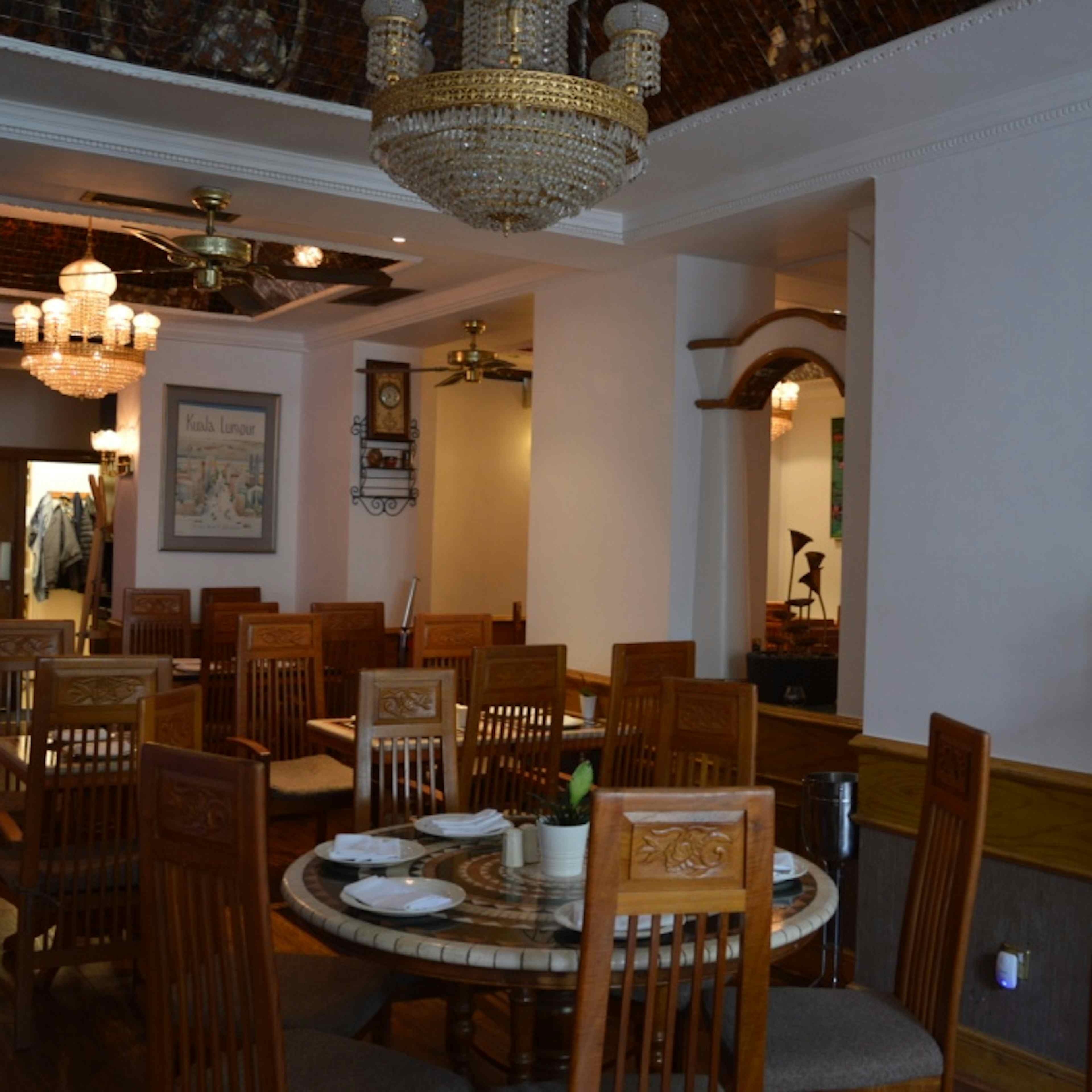 Lagenda Restaurant Bar and Dining Rooms - Restaurant image 2