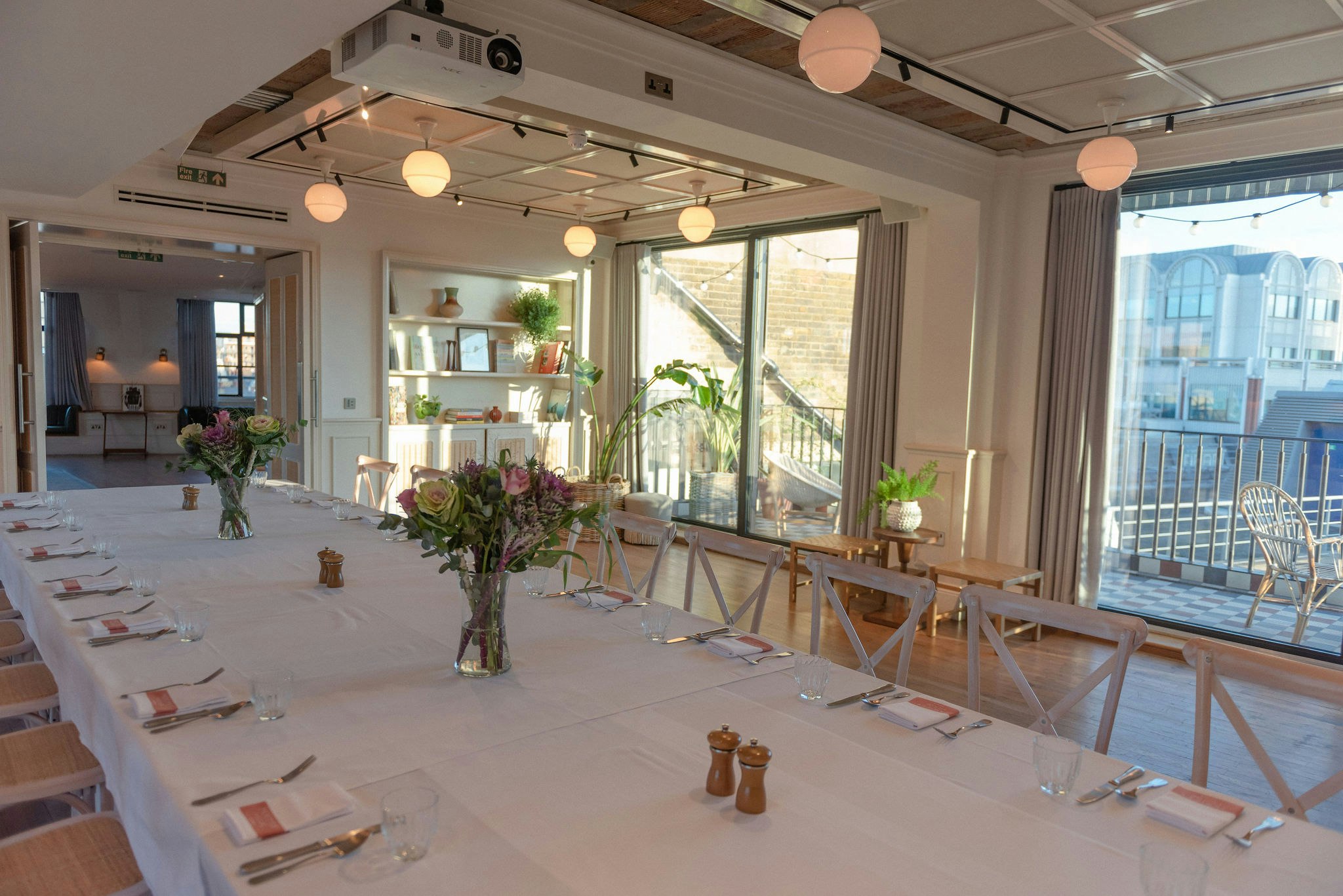 Mortimer House - Loft and Gallery image 6
