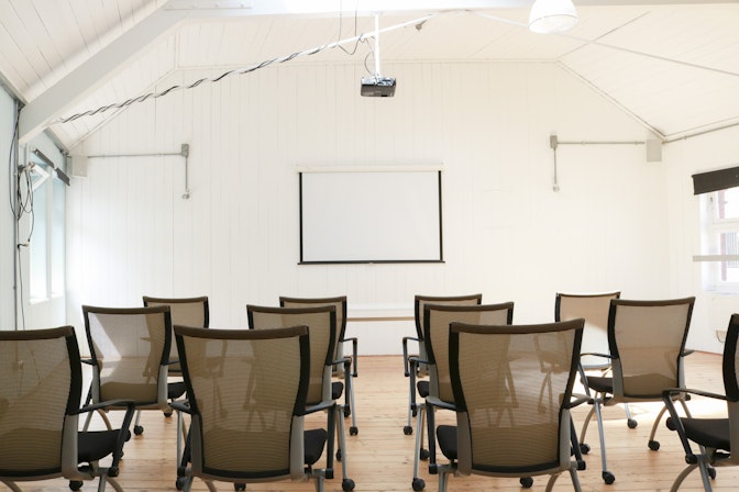 Central Luton Space - Multi-Purpose Room image 3