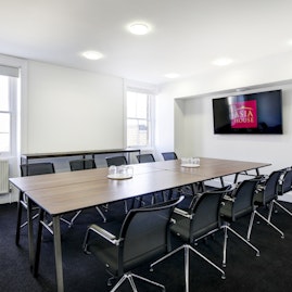 Asia House - Boardroom image 3