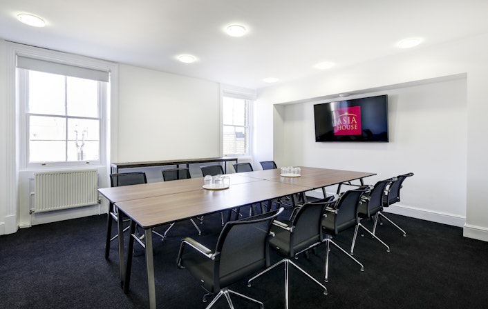 Asia House - Boardroom image 3