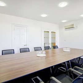 Asia House - Boardroom image 4