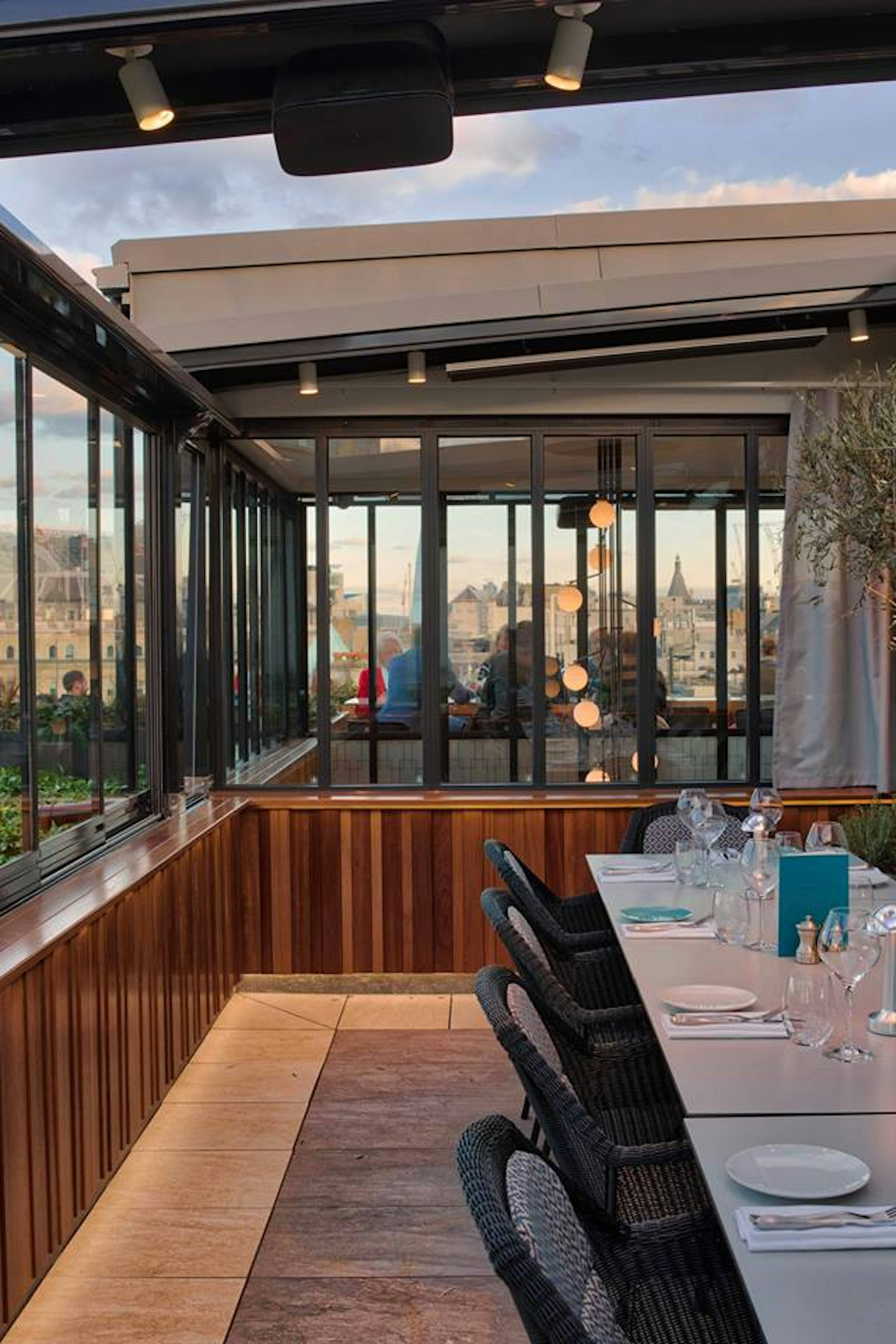 Business | The Rooftop ROOM