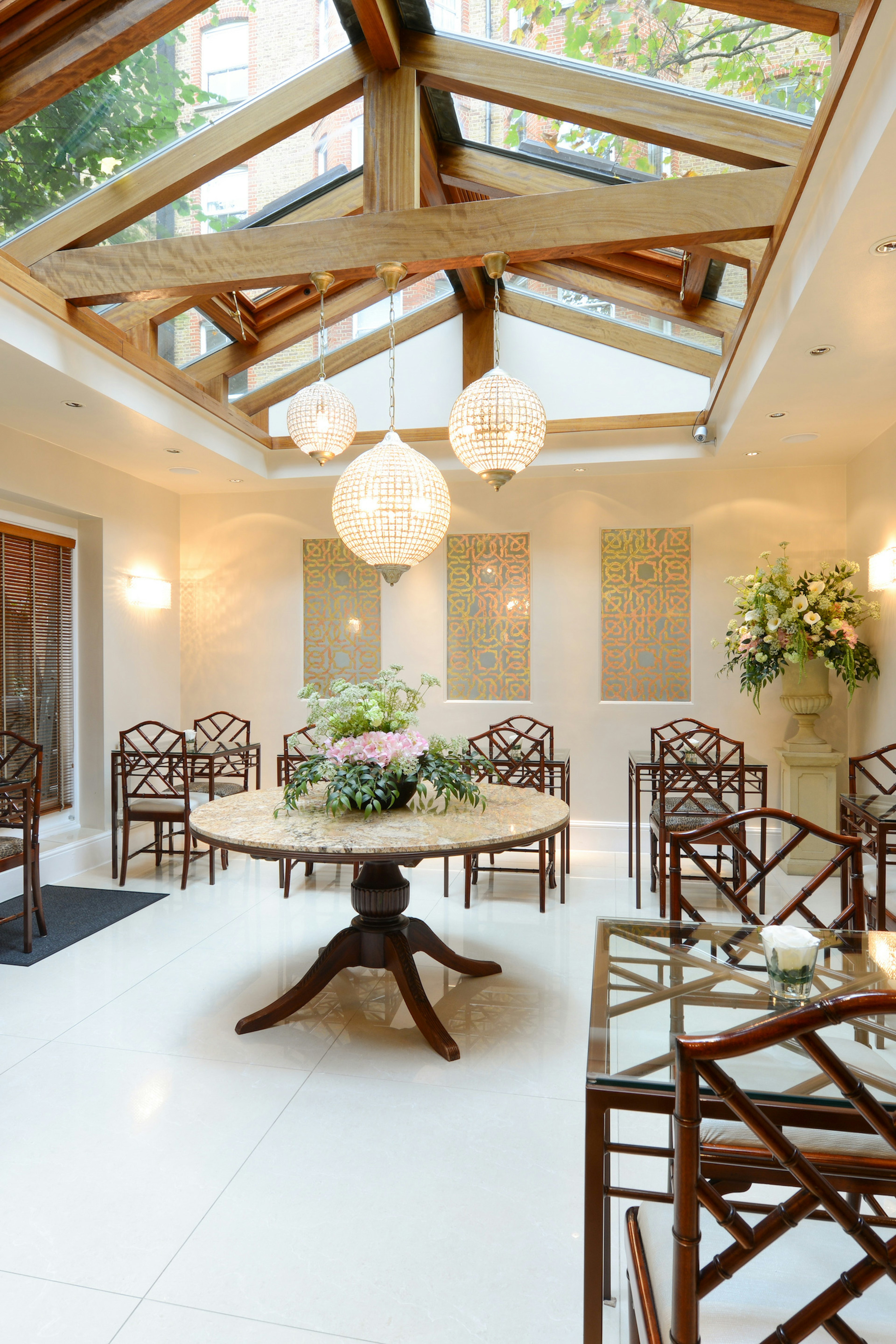 Dining  | Conservatory Room