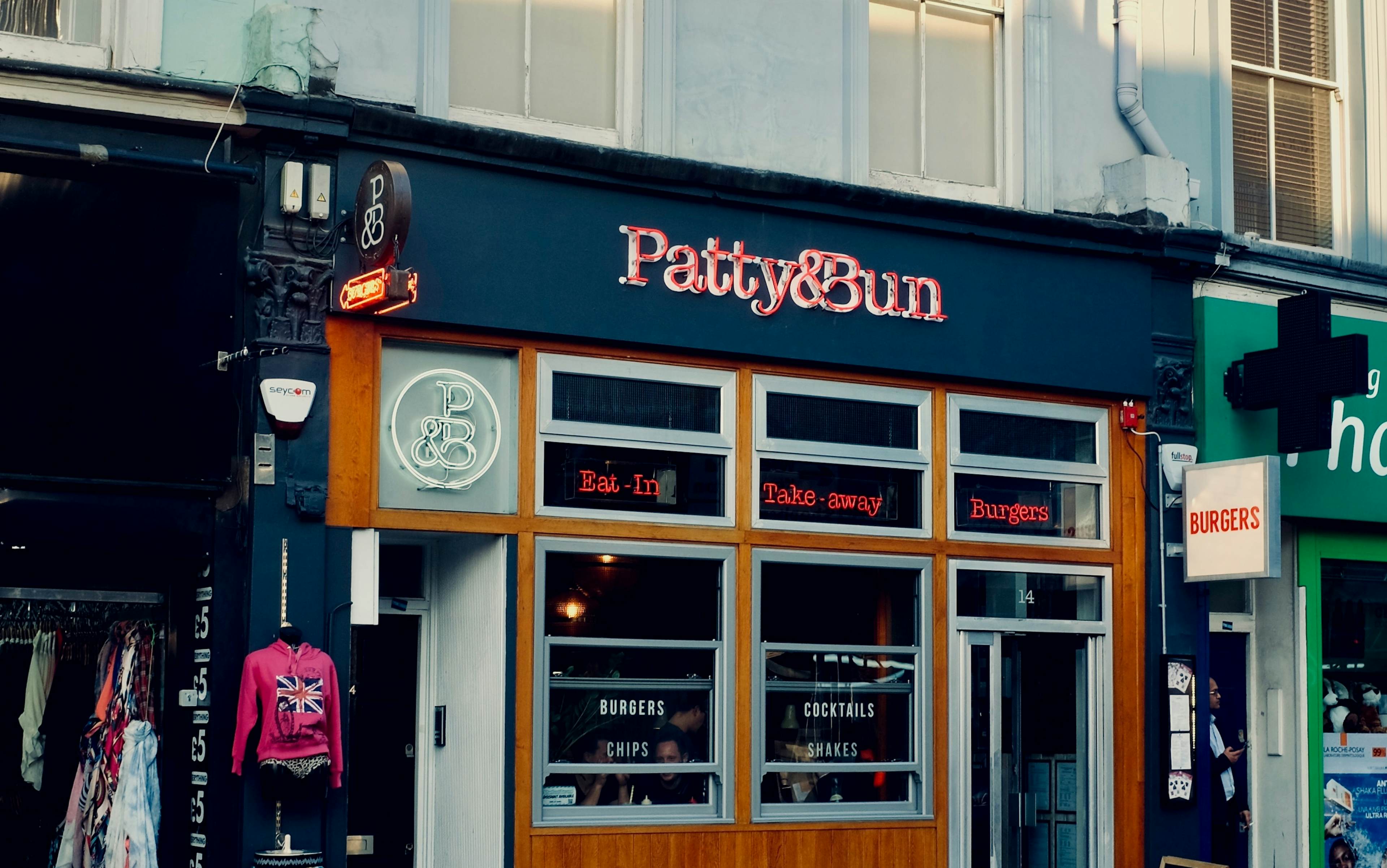 Patty & Bun - Notting Hill - Banquet Table image 1