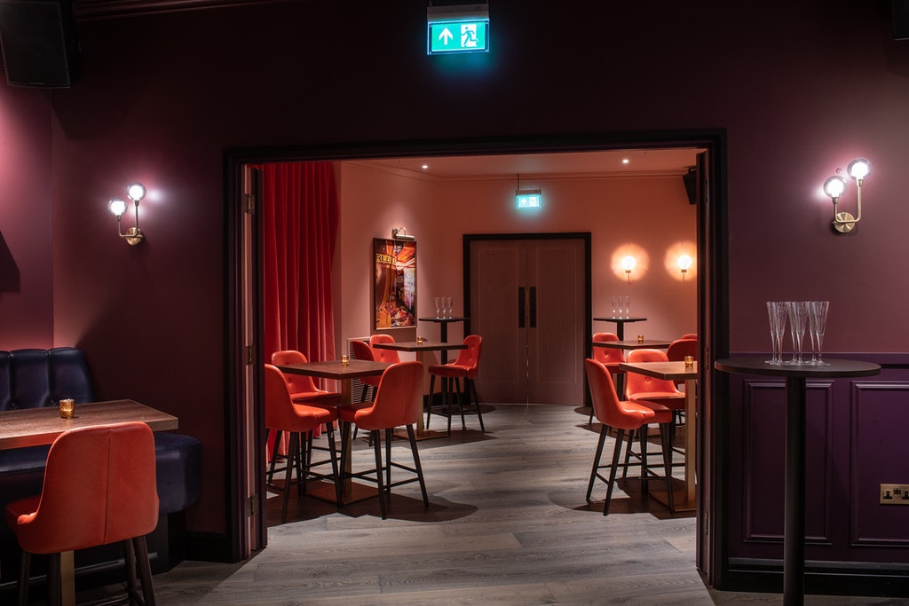 Puttshack Bank - Ruby Rose Private Room image 2