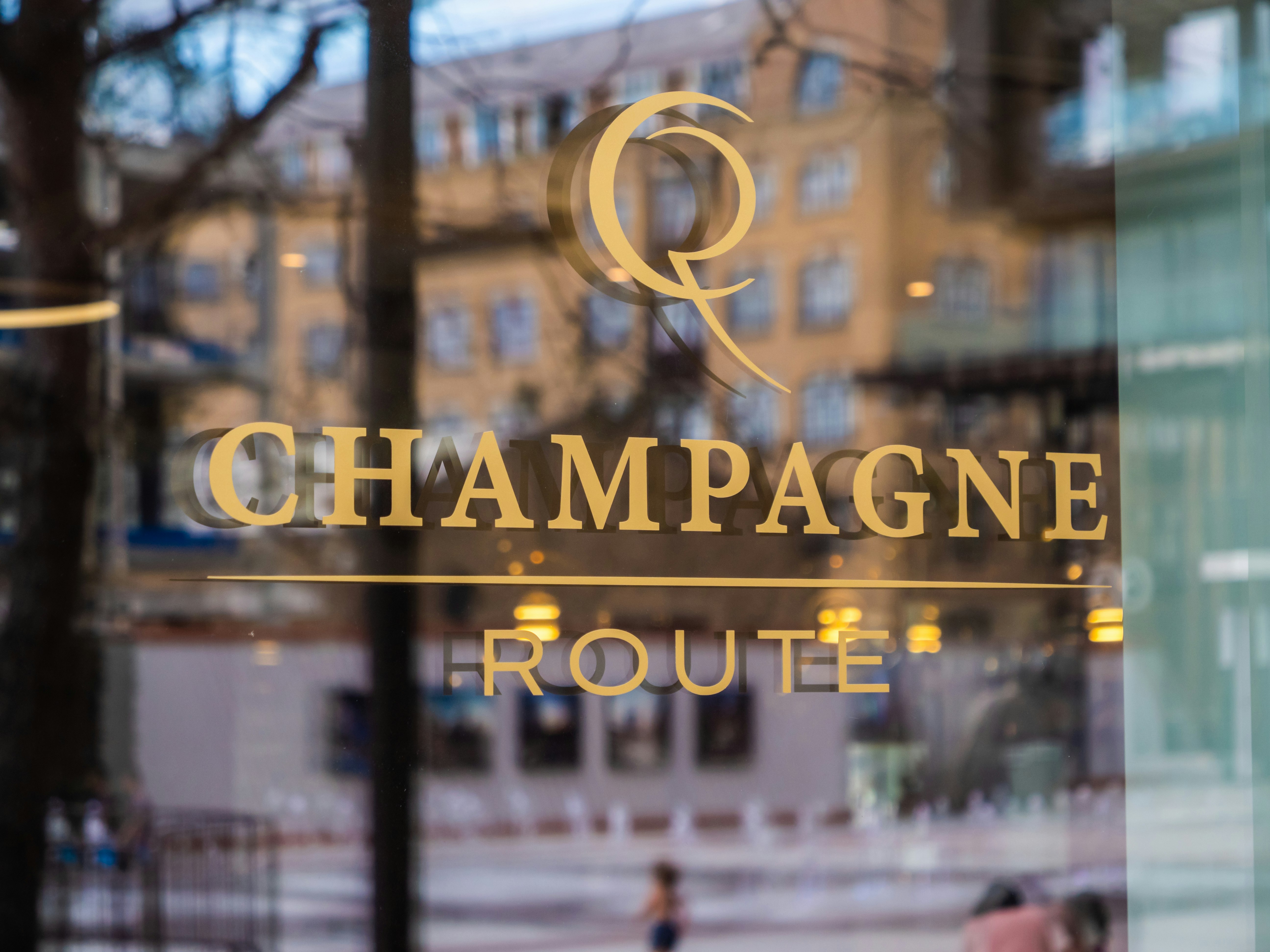 Champagne Route - Whole Venue image 1