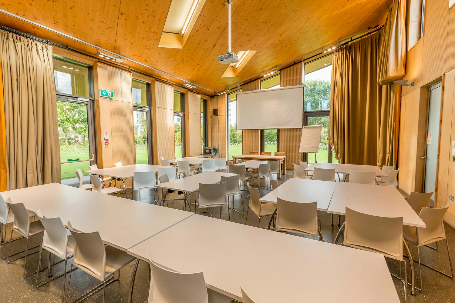 Timber Lodge - image 1