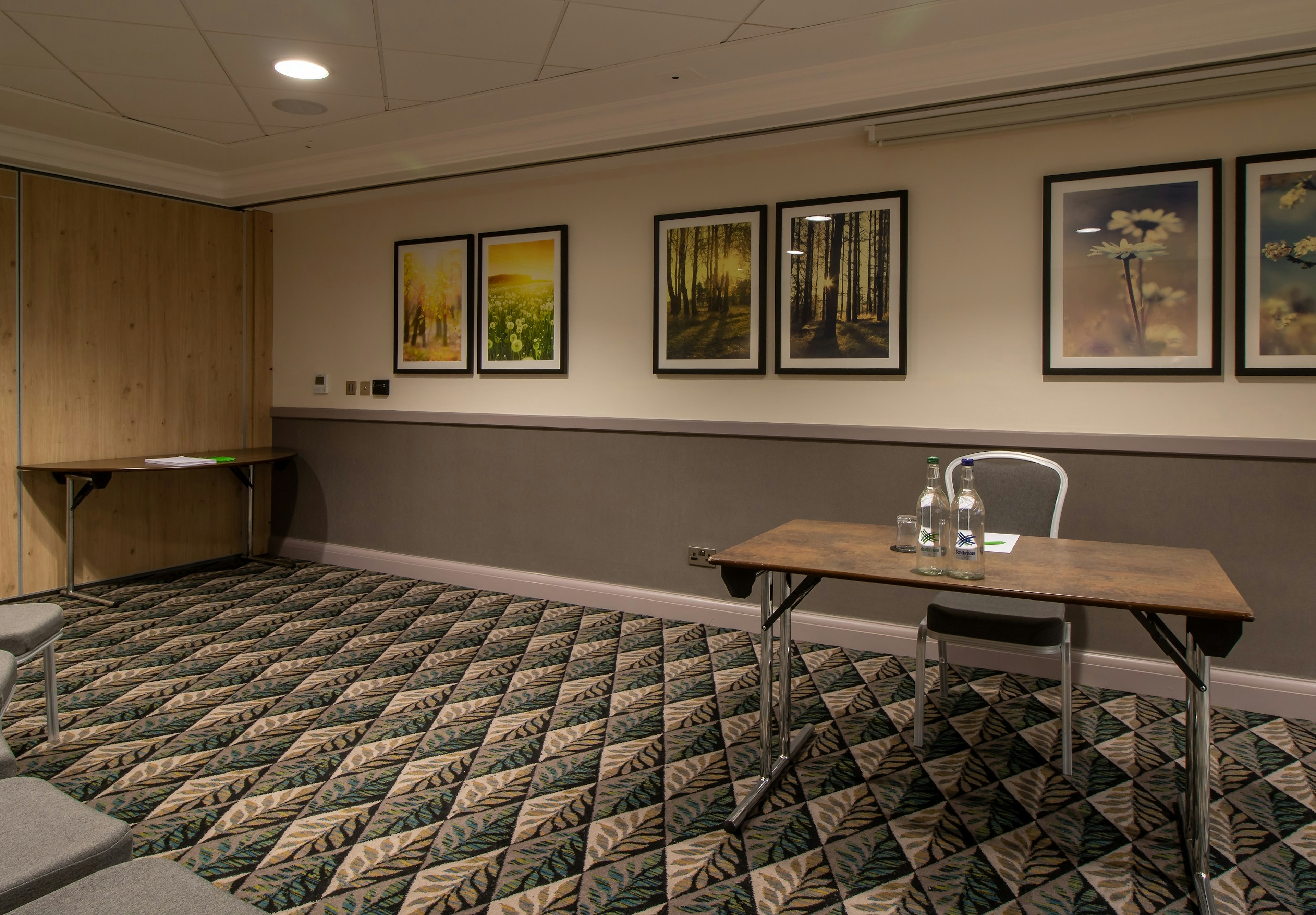 Business - Holiday Inn Leicester Wigston