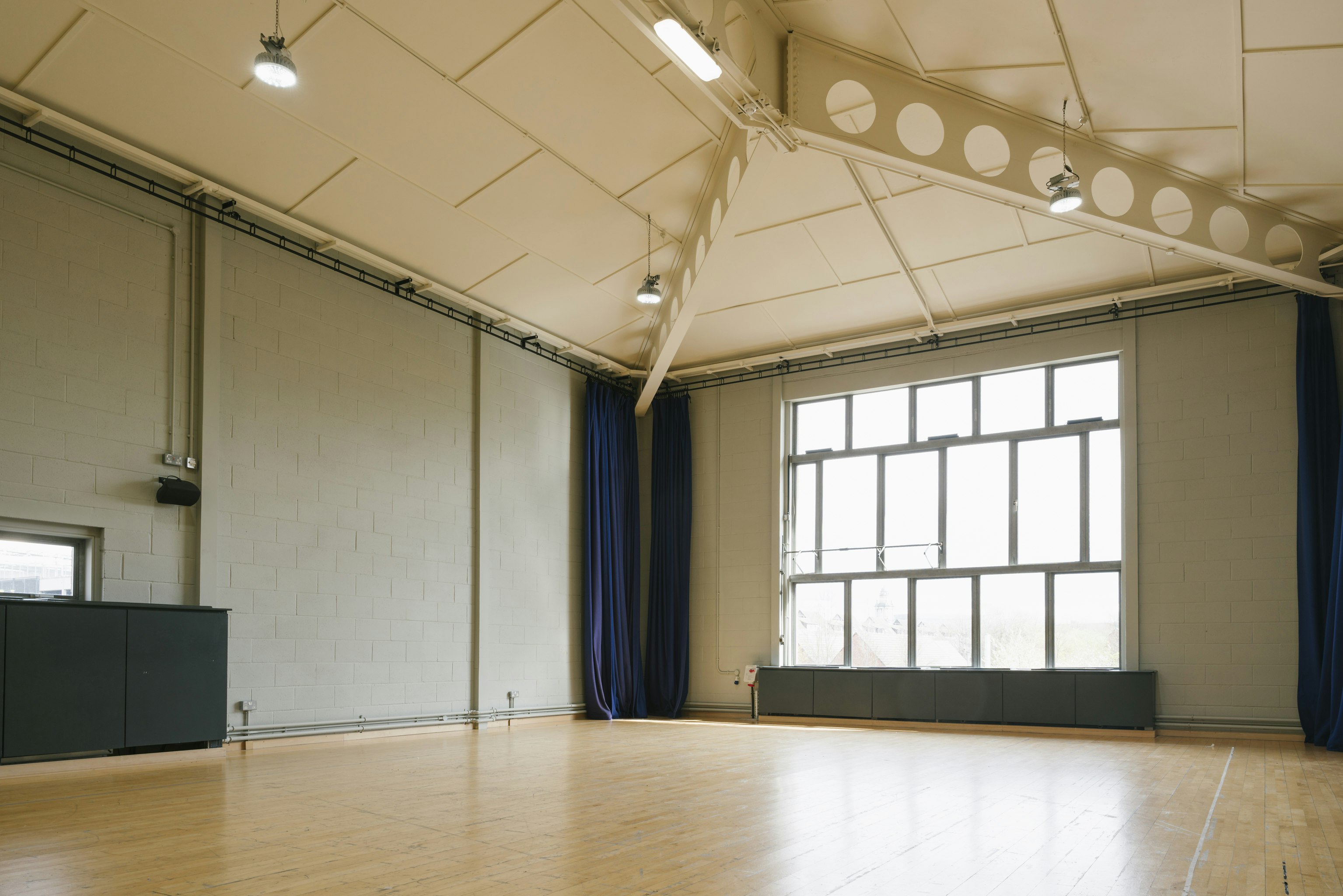 Filming Locations Venues in Manchester - Contact Theatre
