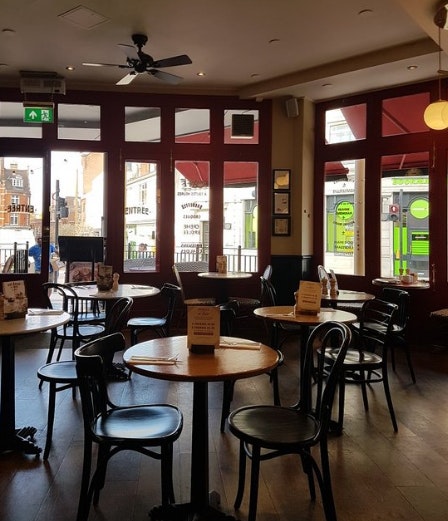Café Rouge Bromley - Whole Venue image 1