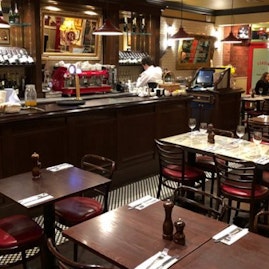 Café Rouge Cheshire Oaks - Whole Venue image 5