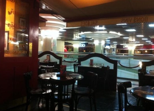 Café Rouge London - Victoria Place - Whole Venue image 5