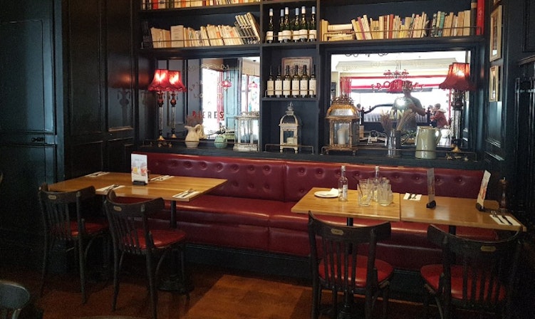 Café Rouge Salisbury - Whole Venue image 3