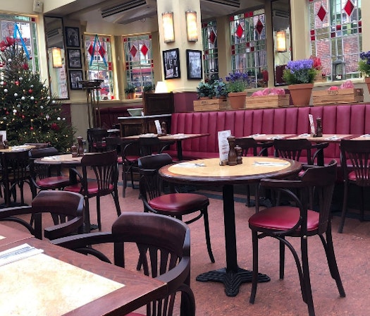 Café Rouge St Albans - Whole Venue image 2