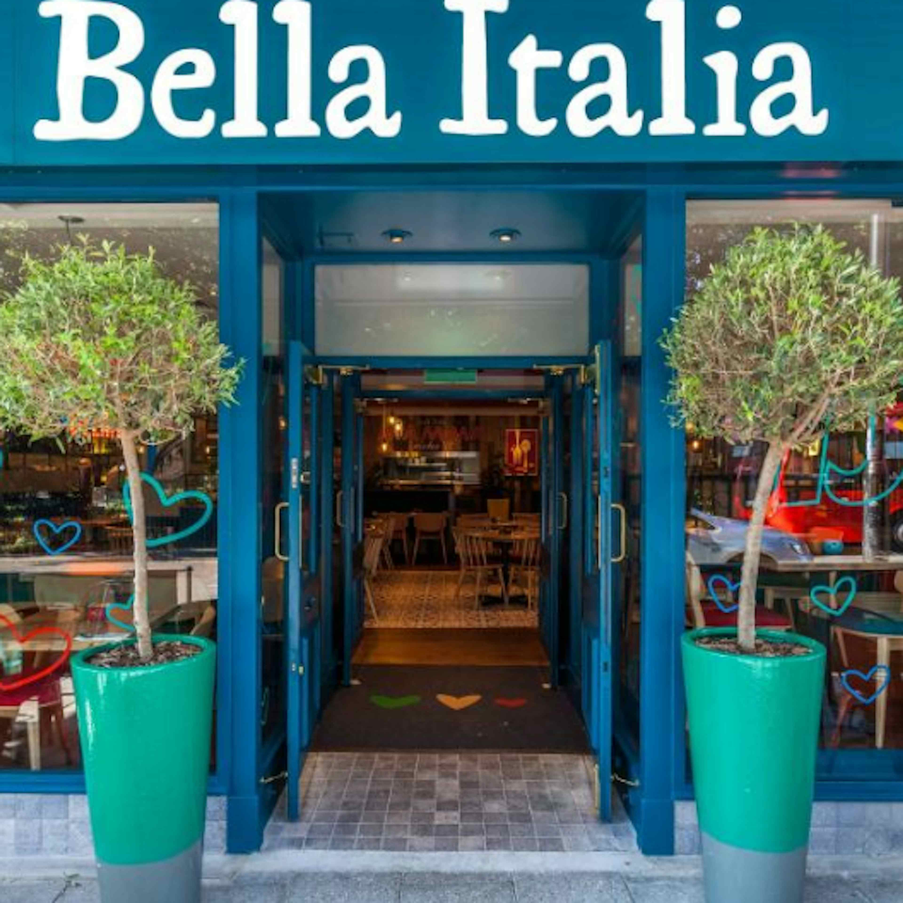 Bella Italia Southampton Hanover - Whole Venue image 3