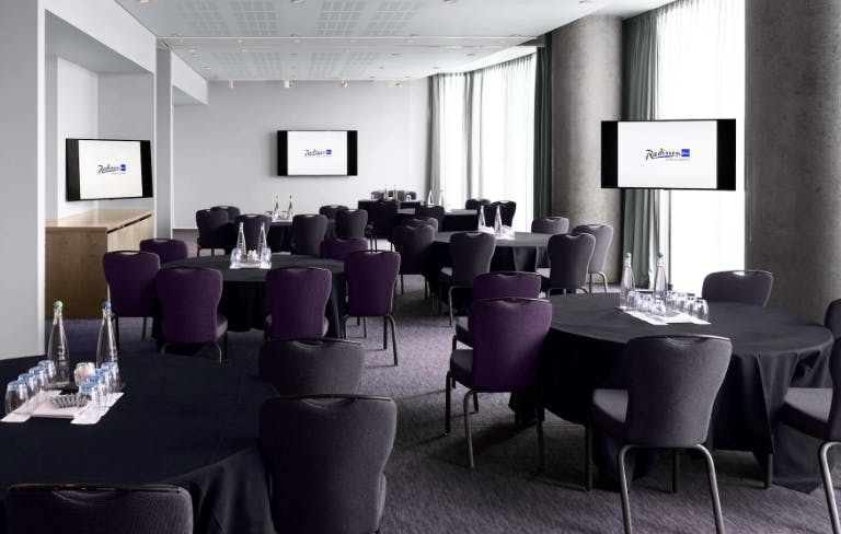 Radisson Blu Hotel Birmingham - image 1