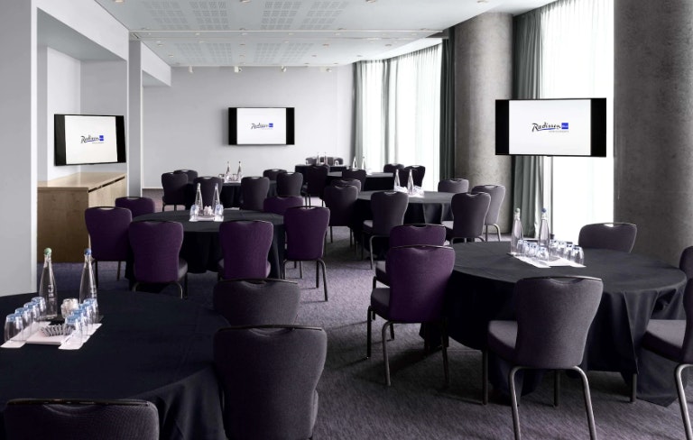 Meeting Rooms Venues in Birmingham City Centre - Radisson Blu Hotel Birmingham