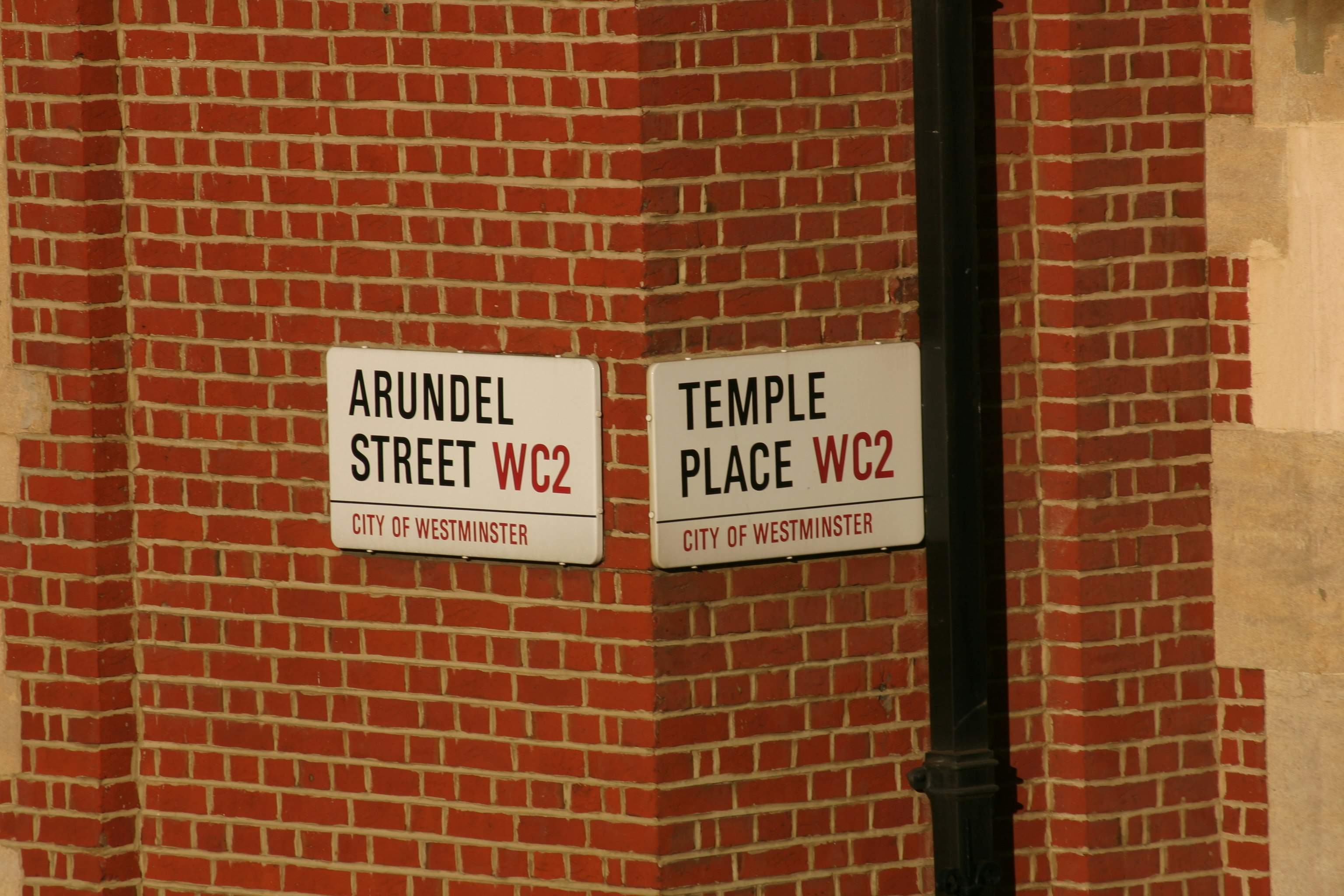 Arundel House - Thames Room image 1