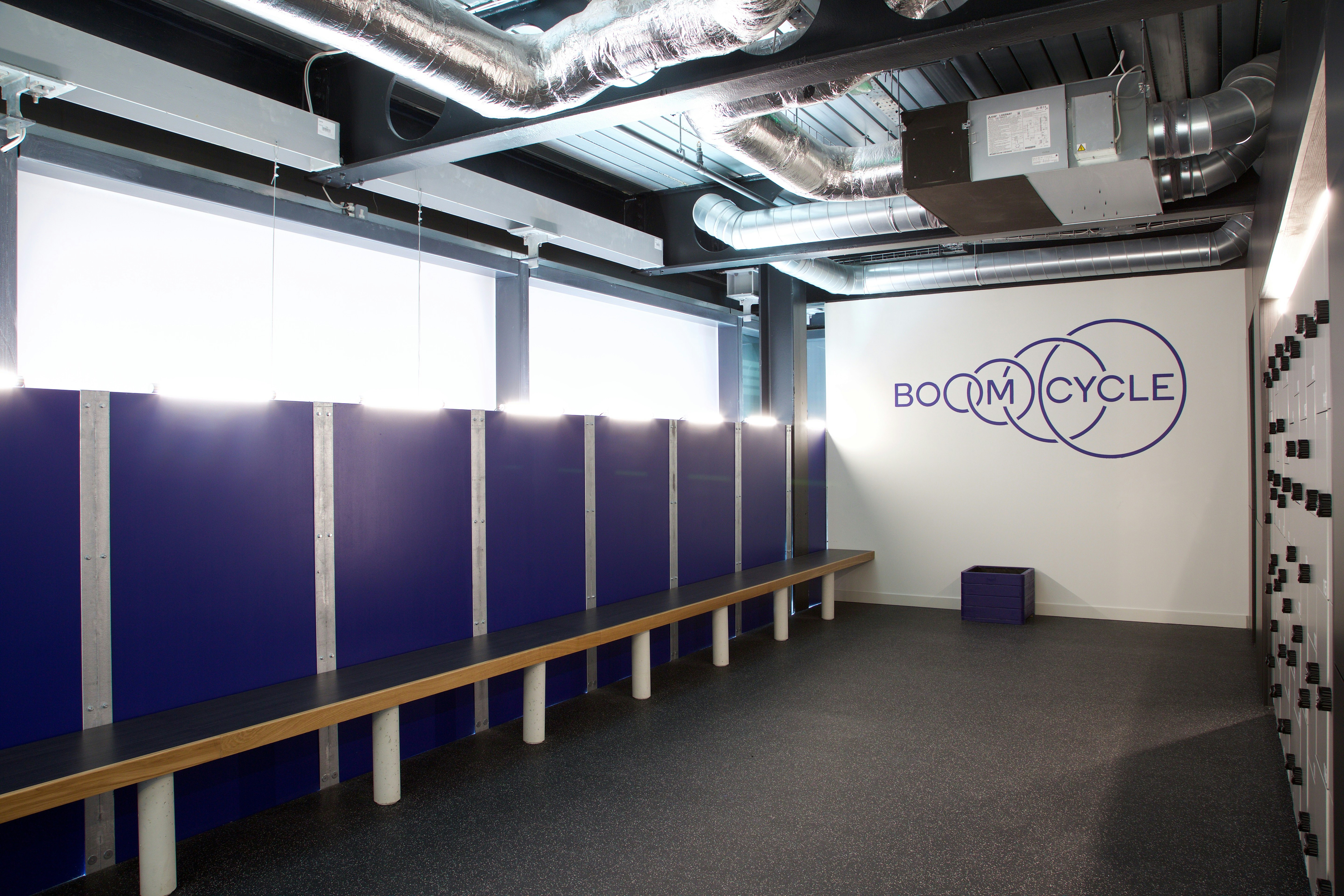 Boom Cycle Hammersmith - Reception Area image 5