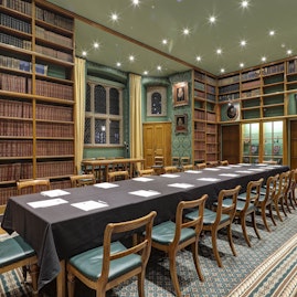 Honourable Society of Lincoln's Inn - Old Court Room image 8