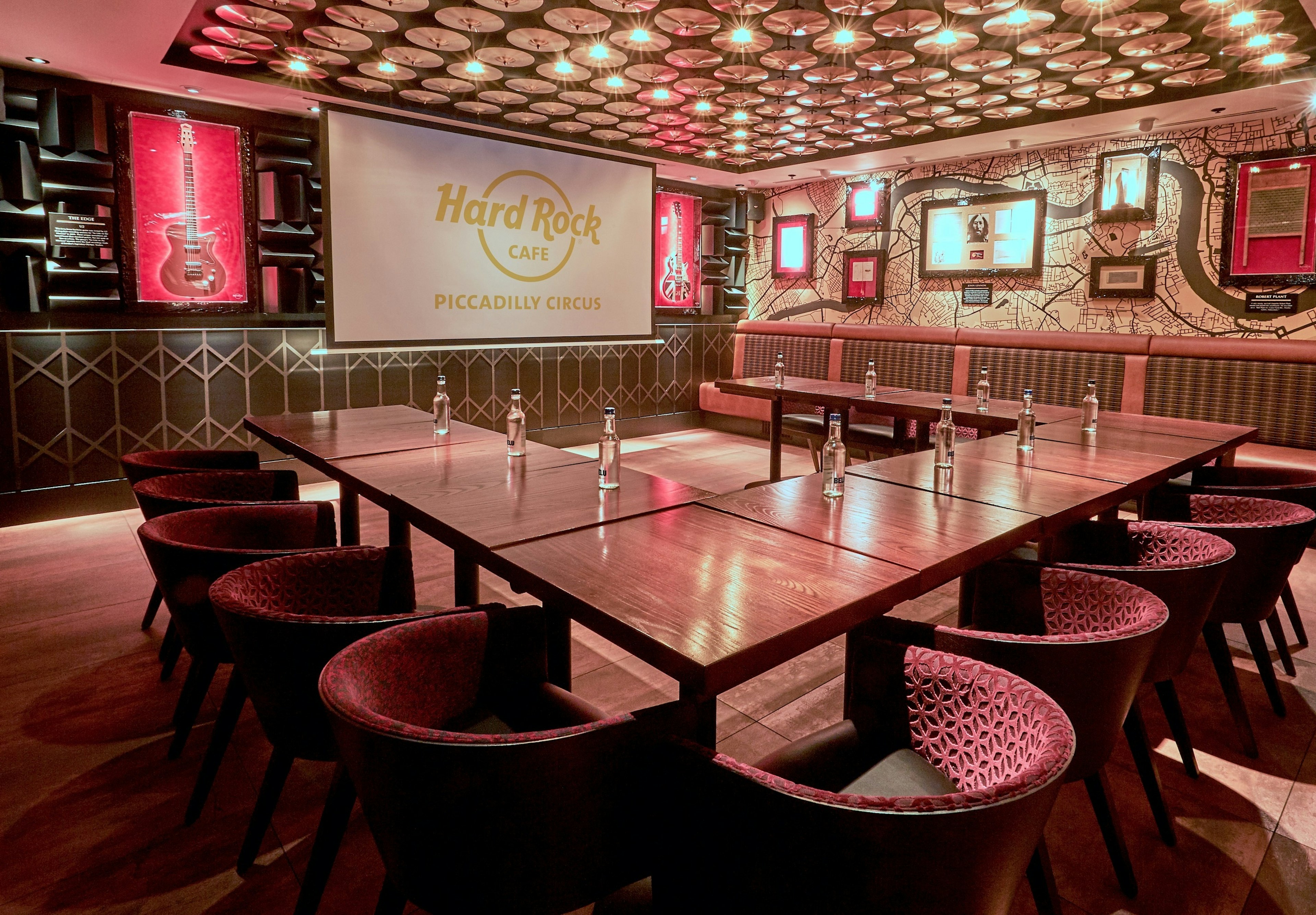 Business - Hard Rock Cafe Piccadilly Circus