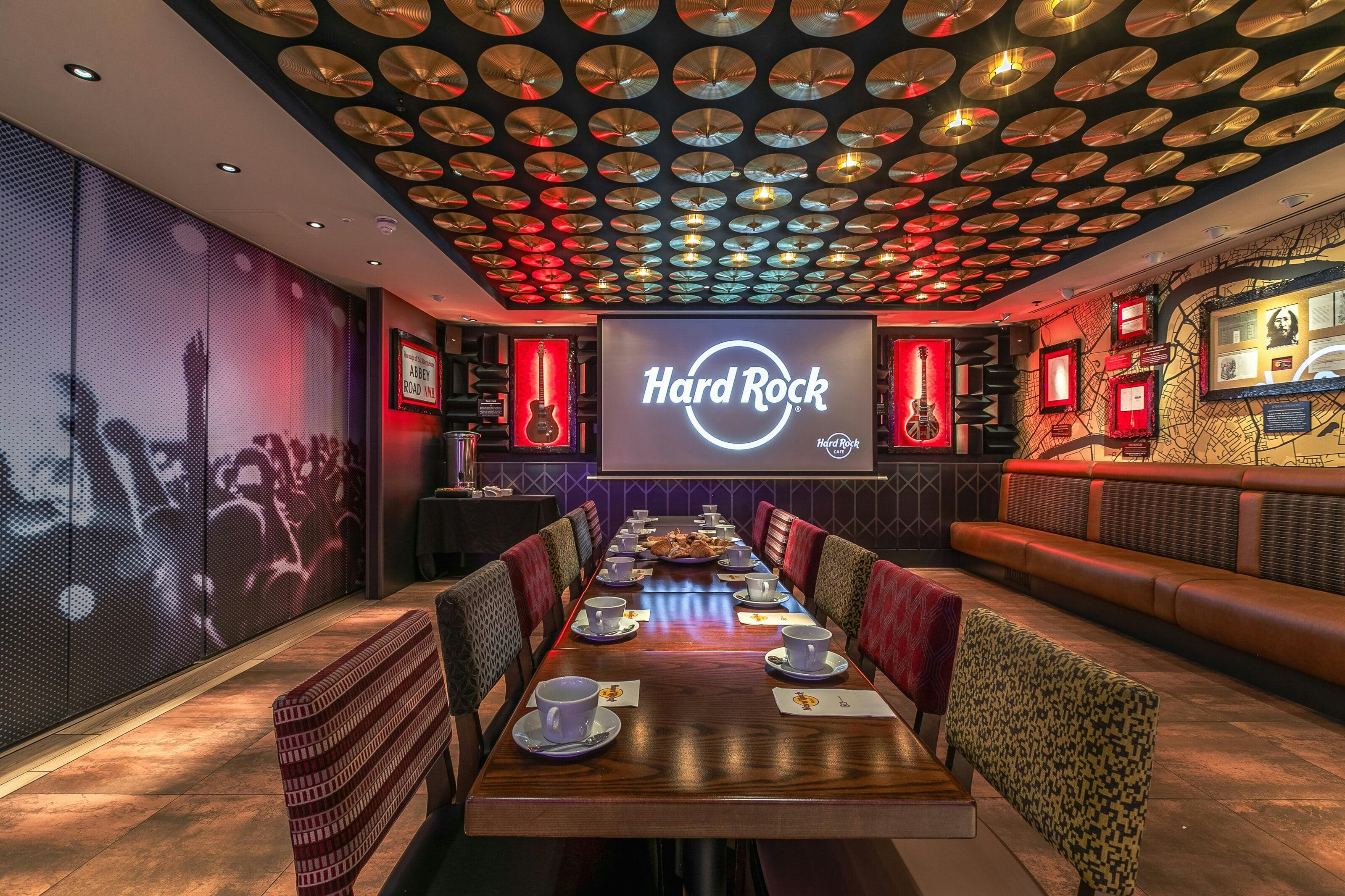 Hard Rock Cafe Piccadilly Circus - image 1