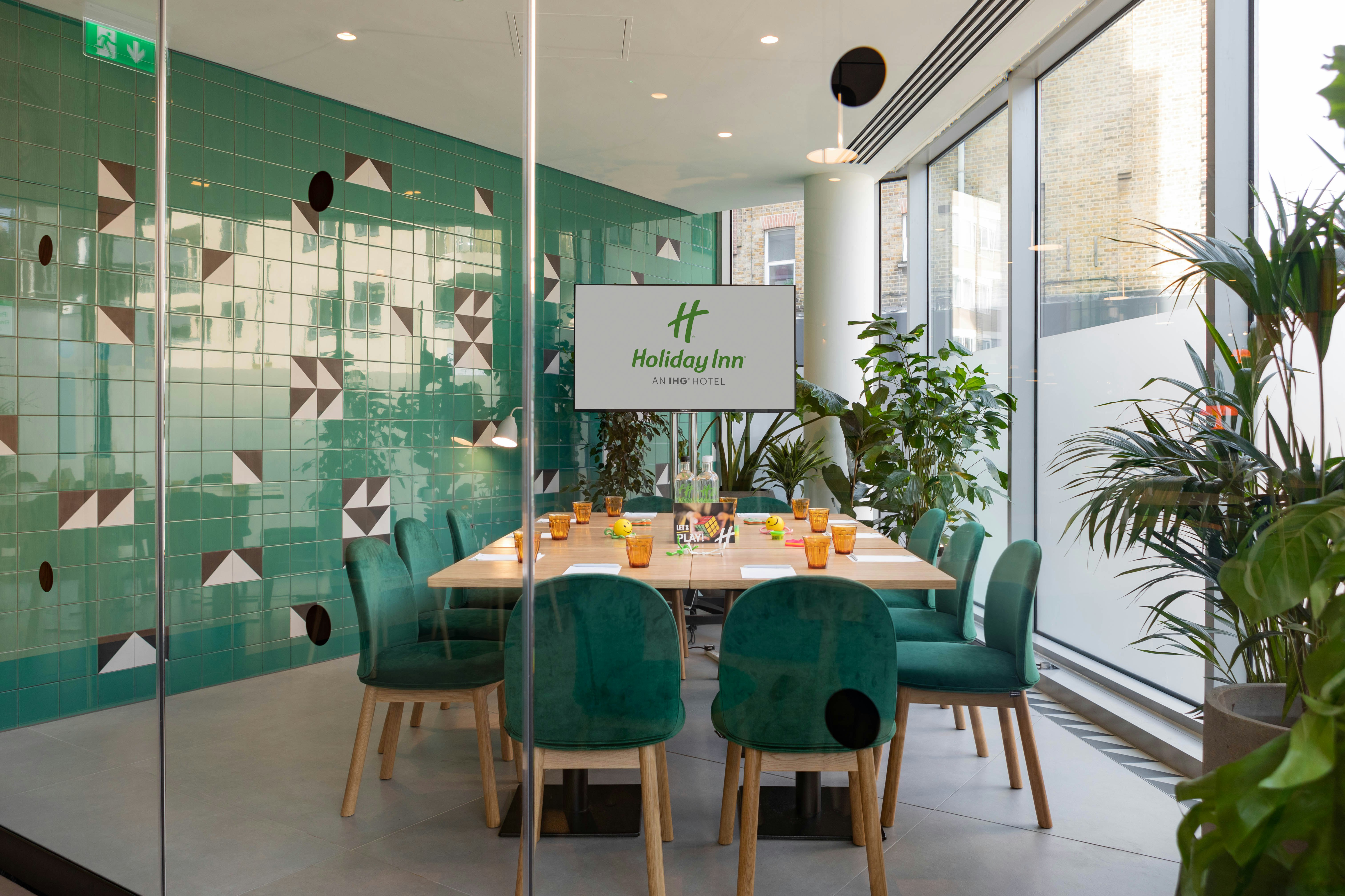 Holiday Inn London Whitechapel - Green Room  image 2