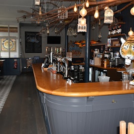 The Old Tigers Head  - Tigers Lounge image 6